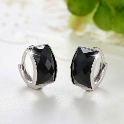 Chic Black Rhinestone Earrings For Charm Lady