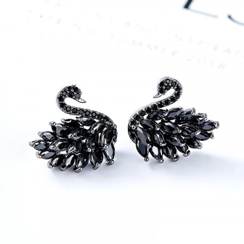 Black Swan Crystle Stud Earrings