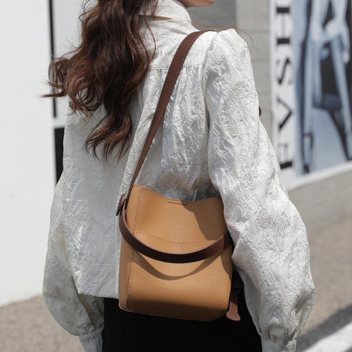 Minimal Design Leather Bucket Bag