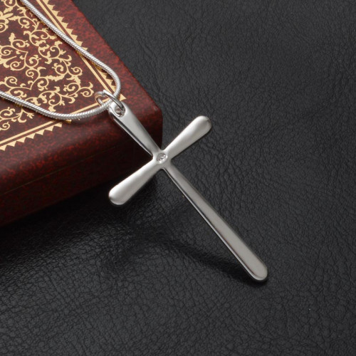 Chic Silver Cross Pendant For Lady With Smooth Edge