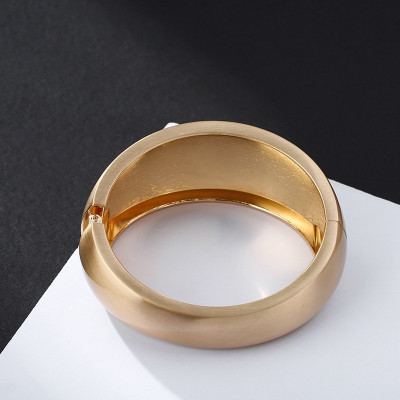 Wide Side Drum Shaped Frosted Gold Bracelet